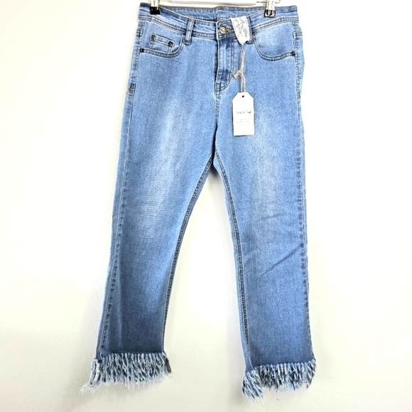 Sade & Sage Frayed flare Cuff  Crop Size Small - Picture 3 of 11